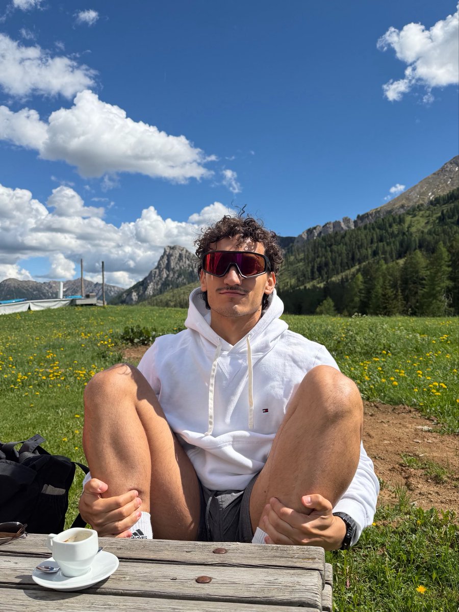 feeppov's tweet photo. una Carezza in montagna https://t.co/BW6M7uJ0Kk