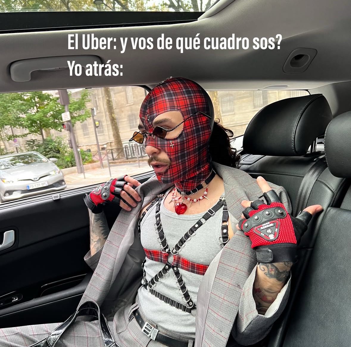 Mihijaestrol0's tweet photo. Este sábado voy a pisar por primera vez la cancha de river https://t.co/vFXewlBamC