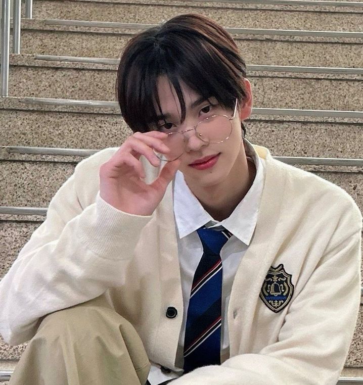 taya 🍂 junhao (month) lover | ia 🥀 tweet media