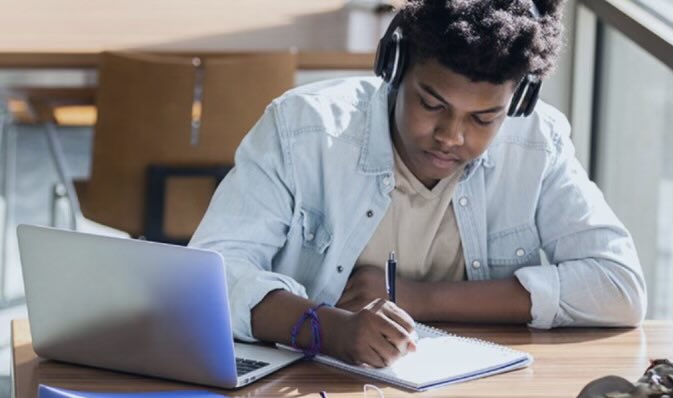 TheGoodBooklist's tweet photo. 🎼 It’s Black Music Month. 🎵 Black music is the crown jewel of our cultural expressions. It communicates the rhythm of our lives. From the Spirituals, to the evolution of a music that significantly influenced other genres, let’s always celebrate this key part of our heritage. 🎶 https://t.co/7akuZiHRJz