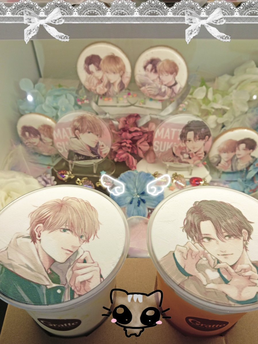 fluffyYOOHAN's tweet photo. ⋆𐙚˚⊹𓂃𓈒☽︎︎·̩͙⋆

バンコクのグラッテ！🍪とても可愛い🫶 幸せです〜🎀  ありがとうございます ᐡт · тᐡ
アクリルコースター可愛すぎる <⑉･ ･⑉>  蒼生と晴人、好き〜(* ⁰̷̴͈〰⁰̷̴͈)💖

♥︎ 3巻 タイ語版, 楽しみです૮( ̳ т ̫ т ̳ )ა

#まて好き | เดี๋ยวนะ รักซะแล้ว 𖧷先生@omy_omy_ https://t.co/IcgazXav0P