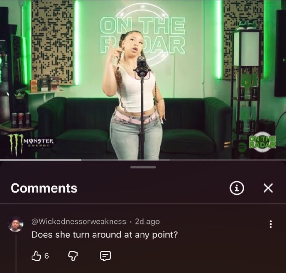 ⟢ ⟣ tweet media