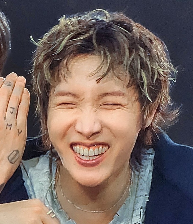 SopeforSoul's tweet photo. it's crazy how heart-shaped his smile really is https://t.co/AqTobLslHh