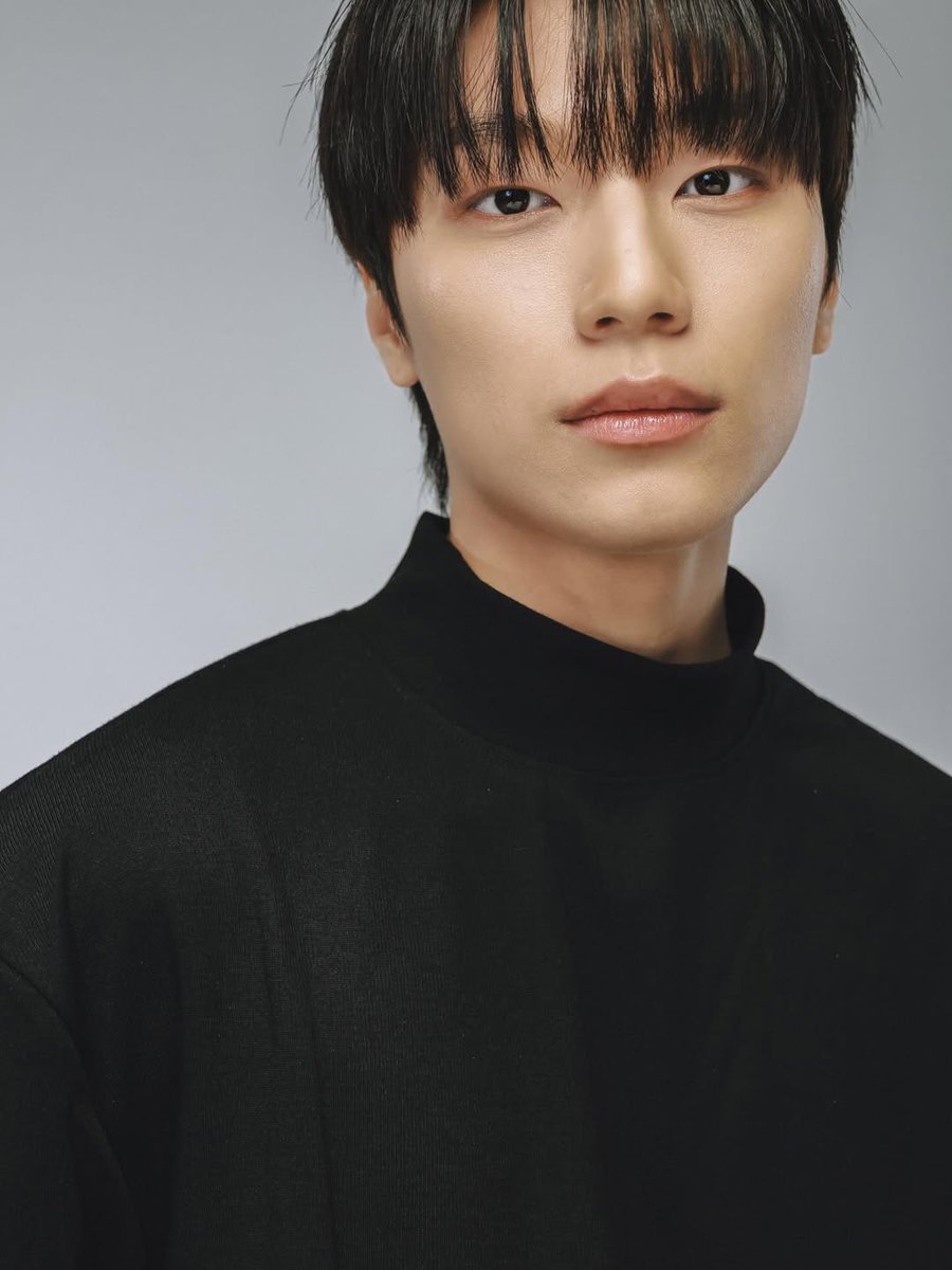 BLITZERS ウジュ ポラロイド wooju BLITZERS' Wooju has shared new profile photos!