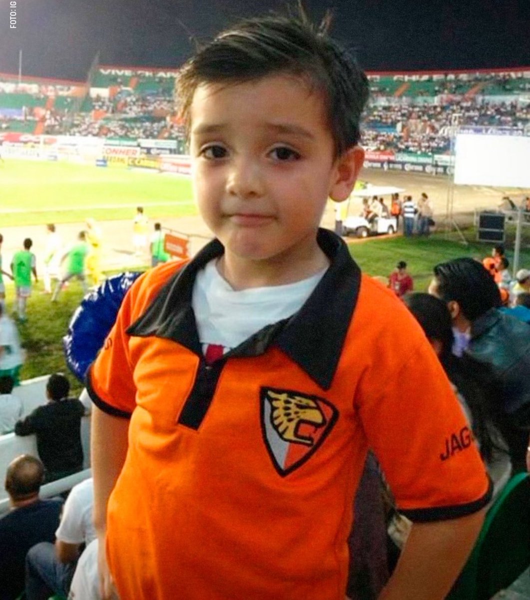 F1NewsLatam1's tweet photo. Este mini chad nos llevara a la final de la copa del Mundo🇲🇽⚽️ https://t.co/wC56Fd7Olx
