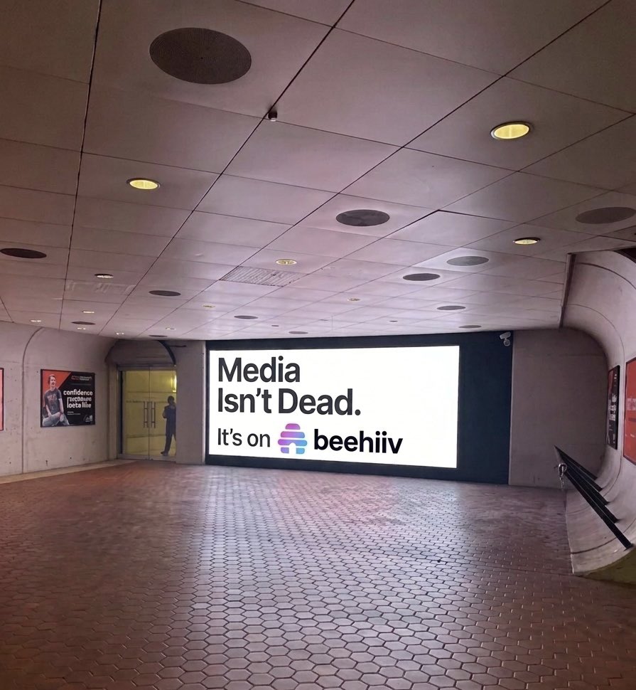 MakerThrive's tweet photo. fixed it 🐝 https://t.co/wwtkj76PhV