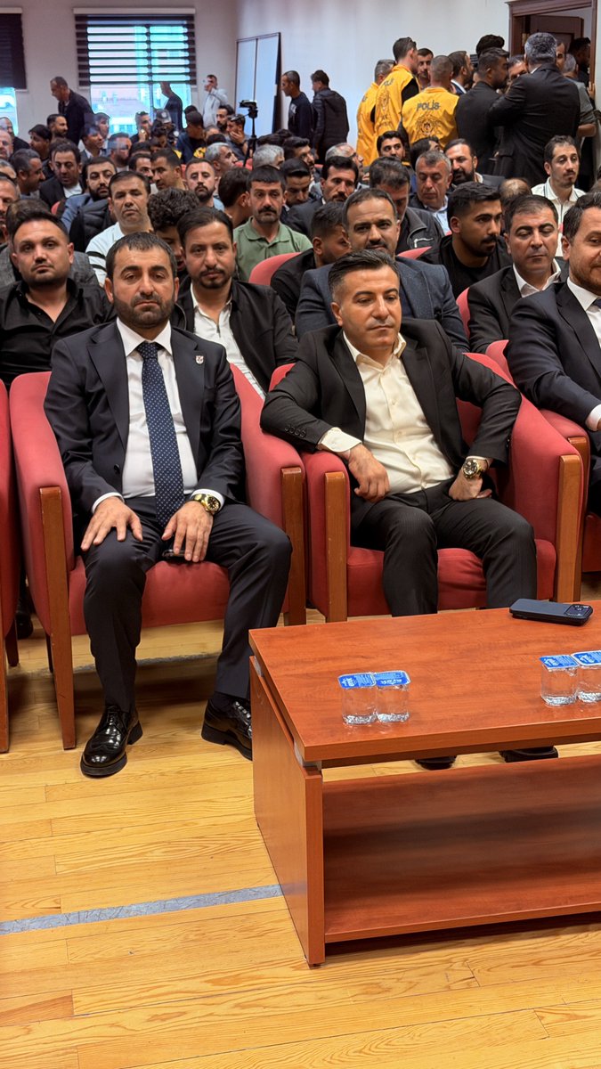 vanorgtv's tweet photo. Mevcut kulüp başkanımız Erol Temel'de kongrede yerini aldı https://t.co/DmGbC40LEP