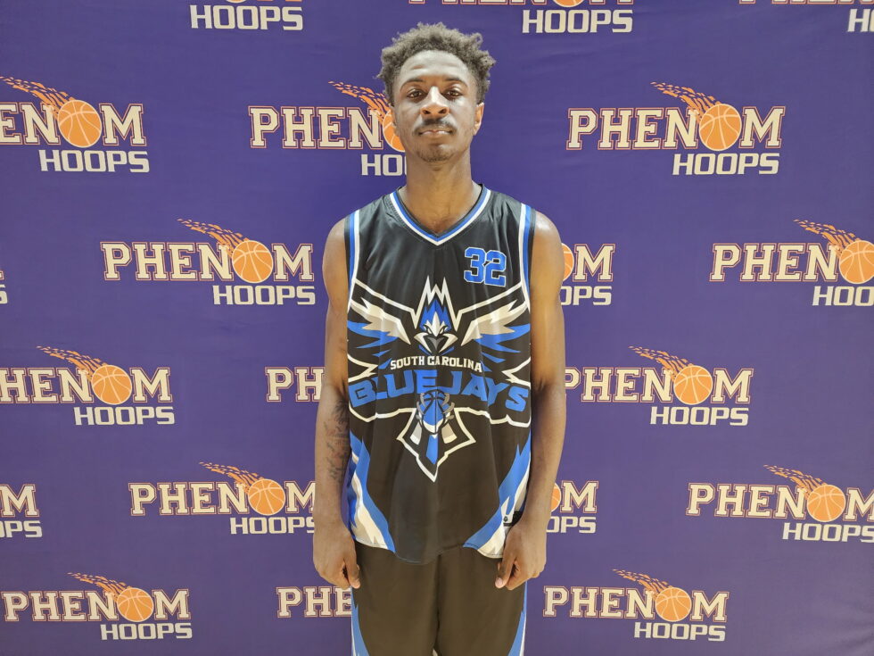 Phenom_Hoops's tweet photo. POB’s Eye Catchers at #PhenomSummerShowcase (Part 1) #PhenomHoops per @POBScout 

'27 J'Sean Sanders
'30 Treyvon Smith
'28 JoJo Brown
'28 Gary Grear
'27 Heath Johnson

Read: https://t.co/9RghH9iWJn