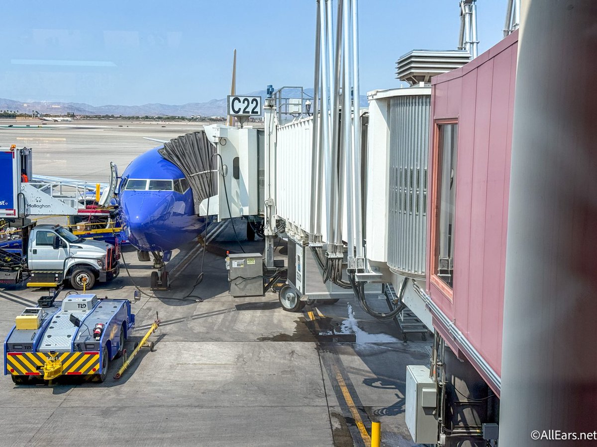 wandervisions's tweet photo. 🚨 Southwest's new seating rule is sparking debate online 👀✈️

Passengers needing an extra seat or more space could see major changes under the airline's updated policy. 😳🔥

Agree or disagree? https://t.co/KKkGX6wxAT