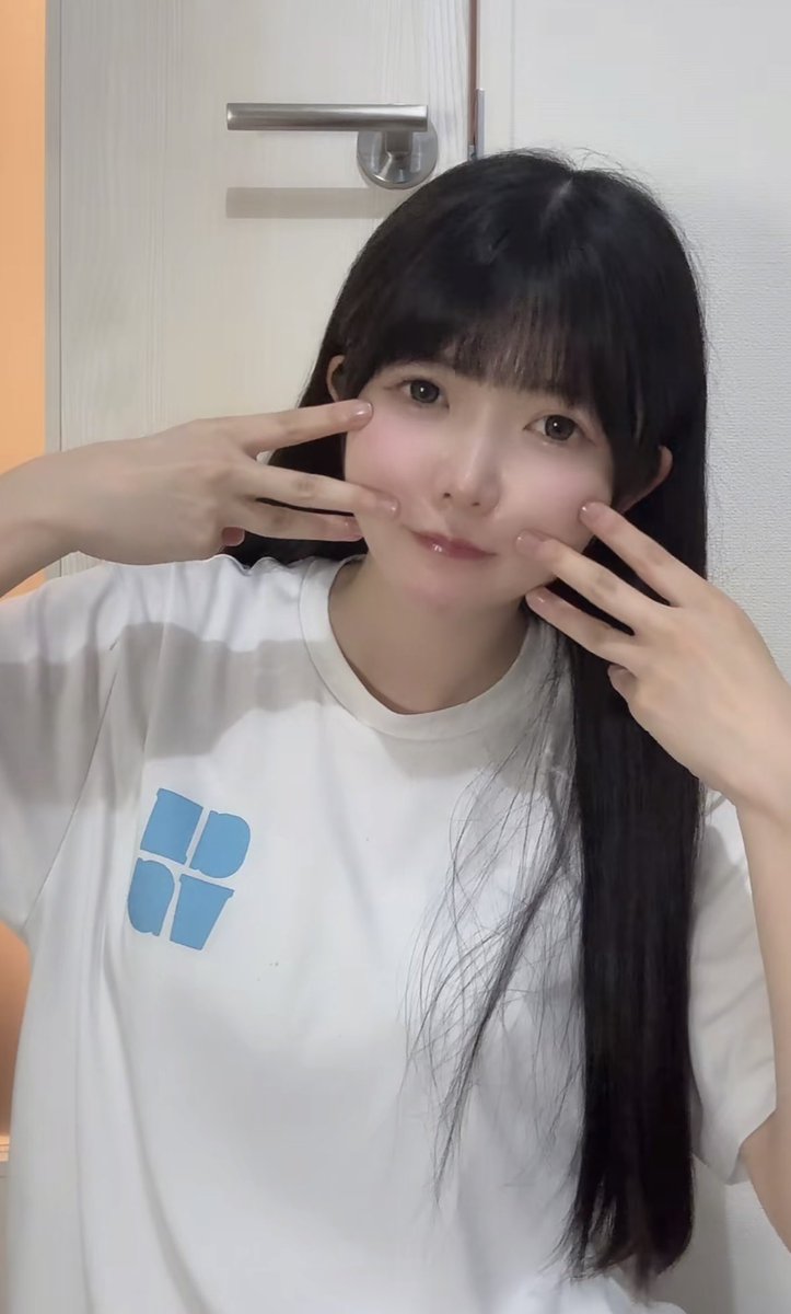 FZ_1124's tweet photo. あずちゃ配信有難う御座いました！
ごめん友達と遊びよって話聞いてなかったwwwそん時友達と爆笑してたwww(友達が笑わせてきた)
でも、あずちゃの顔見れてよかった！！かわいい😍

これで今日も寝られ…zzz

#小野寺梓最高 https://t.co/ApazKx647R