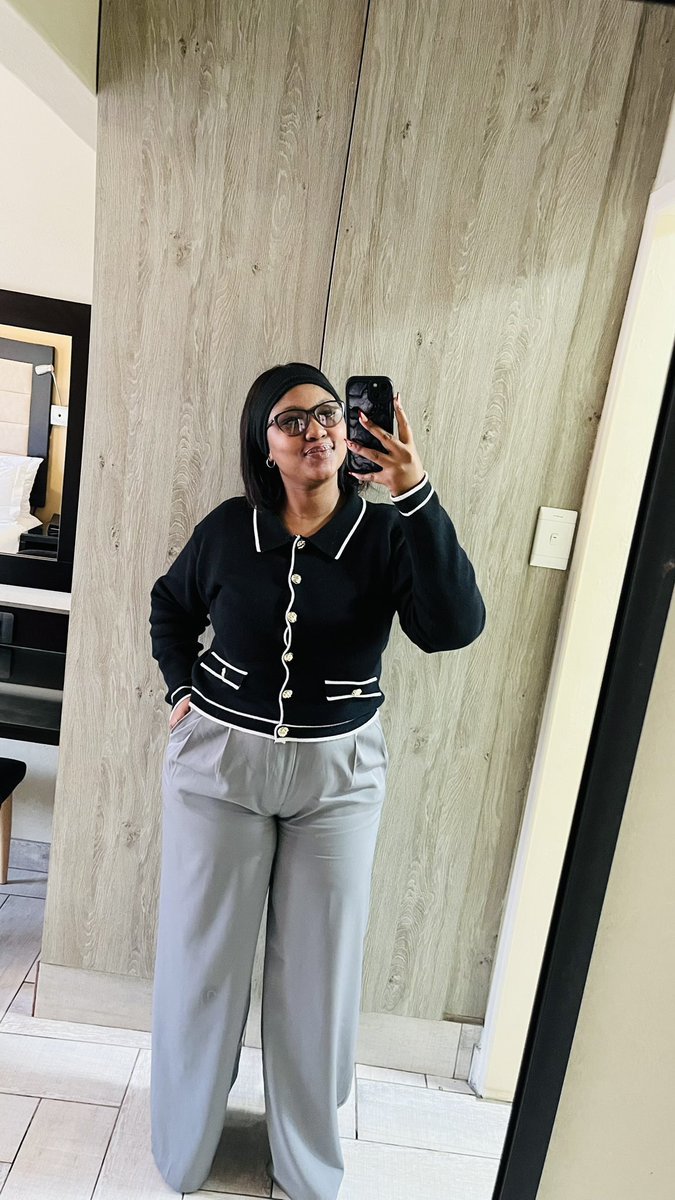 NgwanaWaFS's tweet photo. Happy Monday Bafazi❤️ https://t.co/YIposKBpRQ