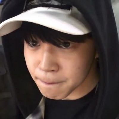 hoolitans's tweet photo. yo también quería solo para presumir los streams a arirang jaja

pfp vs. on repeat https://t.co/2l88aHoA2e