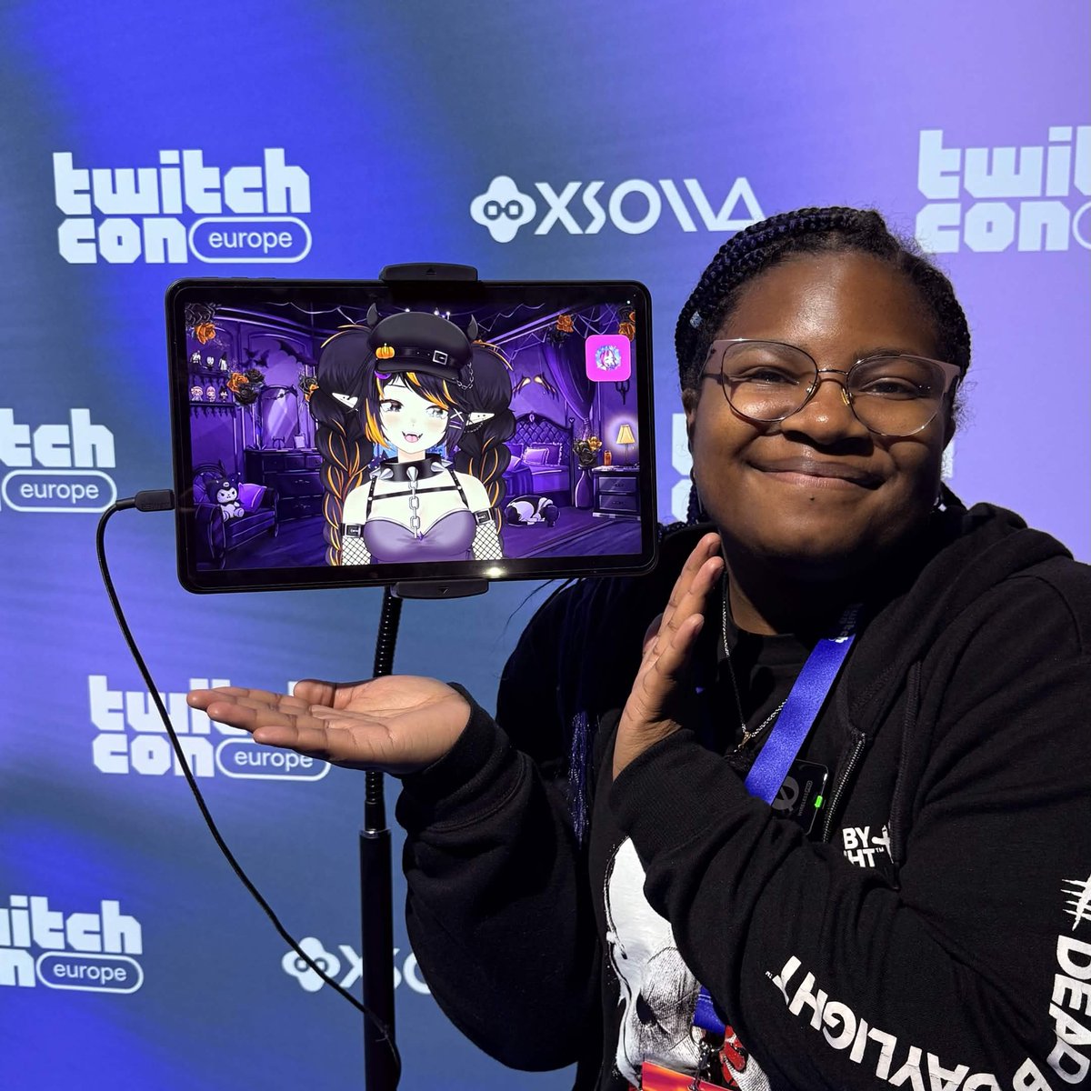 mistiplayer's tweet photo. This TwitchCon was extra special to me as i got to meet some really really awesome people i look up to from the DBD space this year🥹

It was super awesome to meet you guys @OtzdarvaYT  &amp; @DEATHDORKS !🫶 https://t.co/X6s3NrPqQN