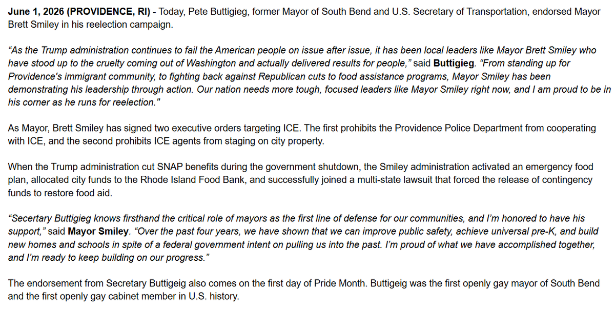 FitzProv's tweet photo. Former US Transportation Secretary @PeteButtigieg endorses @PVDMayor Brett Smiley as he seeks reelection as mayor of Providence. https://t.co/YxycEyiZOl