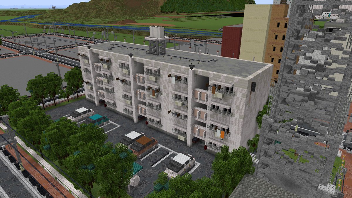 DD_Akizuki115's tweet photo. 古めの公営住宅 (バルコニーに浴室増設済)
#minecraft建築コミュ #マイクラ建築 #明鶴島 https://t.co/SHCO3qMYlL