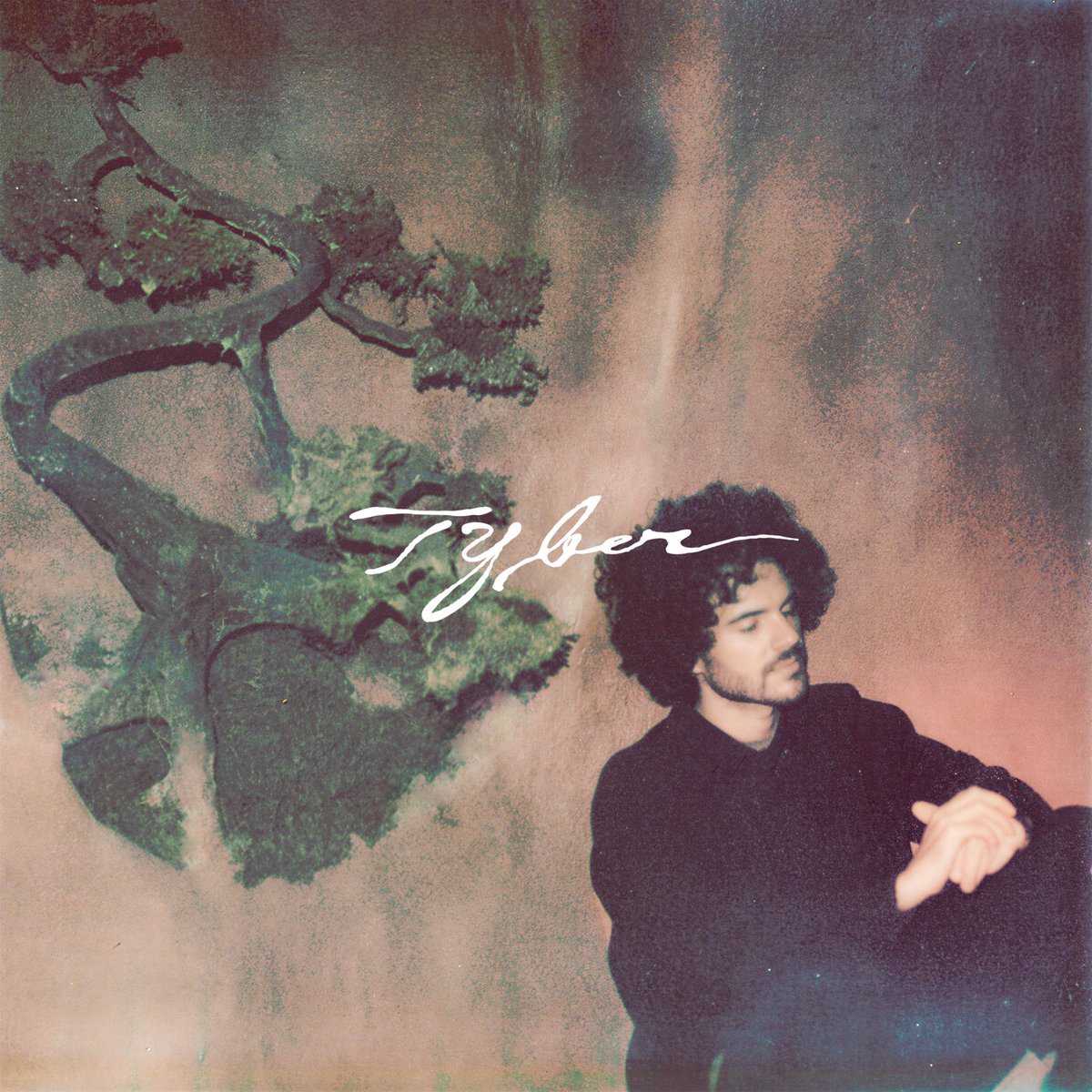 Fkjmusic's tweet photo. New album TYBER out Sept 11

New tour https://t.co/n4Dg00CPEh

1st track Soulmates is out nowww music video on YouTube 🤍 https://t.co/KNaHb2Wplh https://t.co/6zoTHZf7Sq