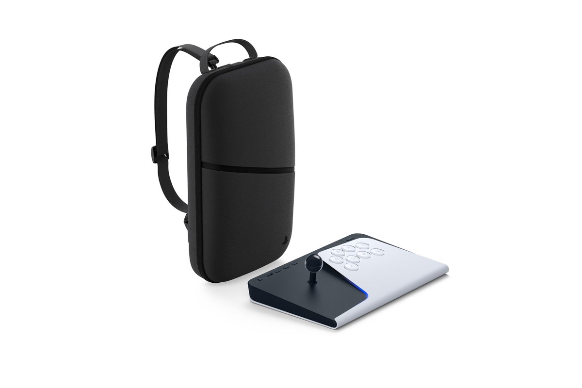 PlayStationES's tweet photo. El stick de lucha inalámbrico FlexStrike llega este agosto, seguido por los altavoces inalámbricos Pulse Elevate que llegarán más adelante este año.
Nueva información sobre reservas y detalles: https://t.co/KqDPMqYjL1 https://t.co/8tmctc3COJ