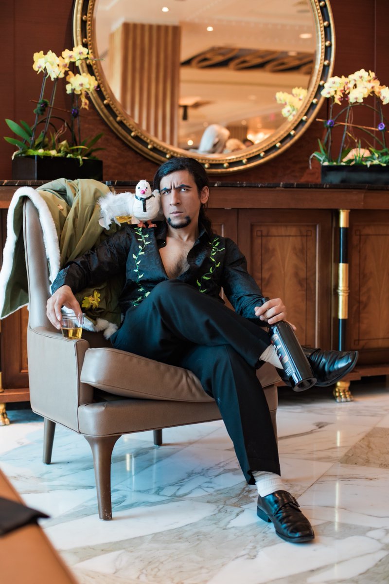 MasterJNathan's tweet photo. One of the things I hope they do with the live action is to make Hattori half real (so he looks genuine on camera at times) but also CGI him to have him do the outrageous stuff like sipping 🥃 on Lucci’s shoulder 🙌🏼🖤

#RobLucci #OnePieceLiveAction #onepiecenetflix https://t.co/dWO7moR39v