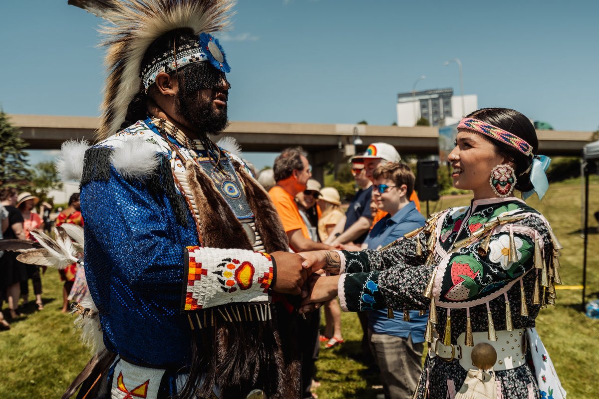 CdnHeritage's tweet photo. 🌞 June has arrived, and Canada is ready to celebrate!

Music, shows, traditions and discoveries await. 🍁

Start here: https://t.co/bG7HiJIH7O https://t.co/hWhDxYNbLb
