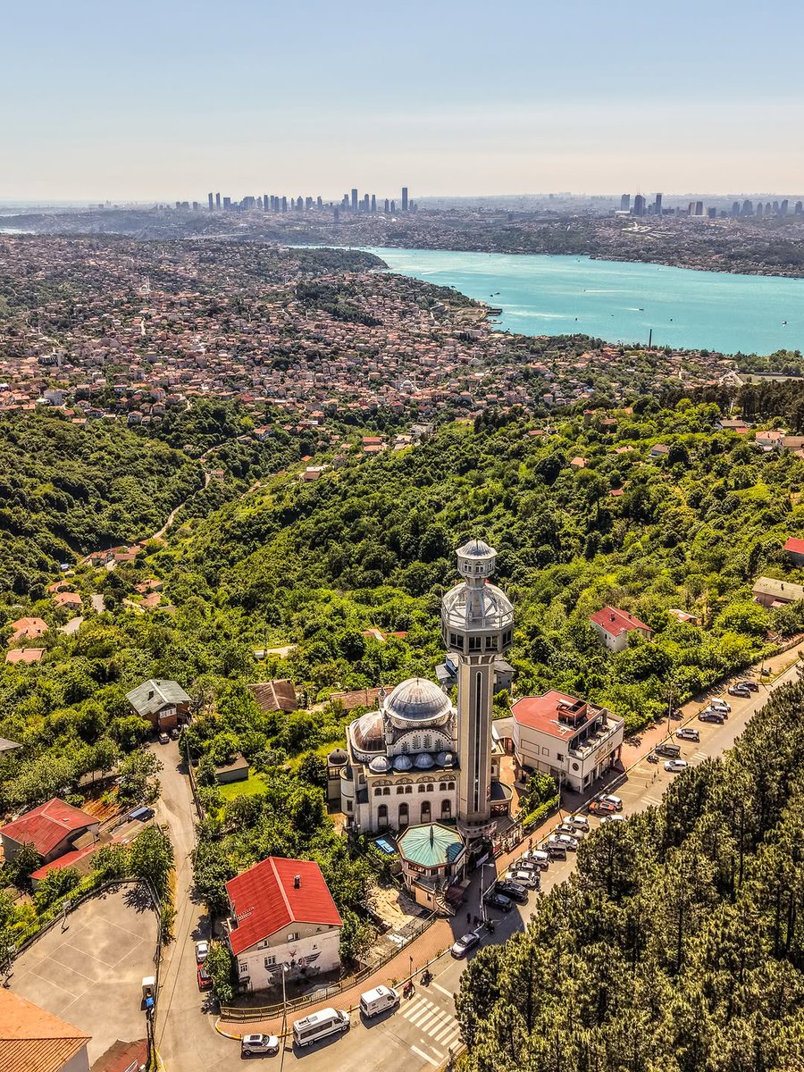 escape056's tweet photo. Can you guess this city? https://t.co/nKk0mTtwIM