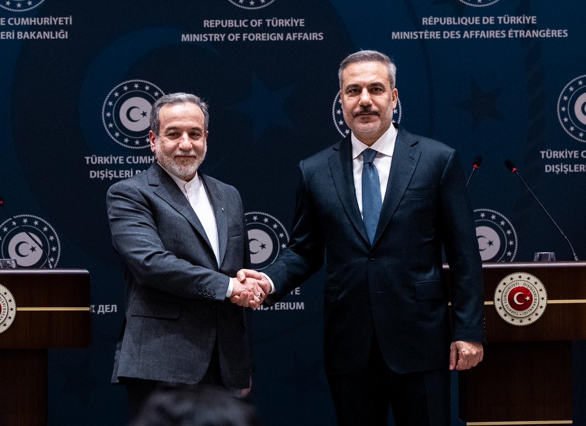 Turkish Foreign Minister Hakan Fidan holds phone call with his Iranian counterpa