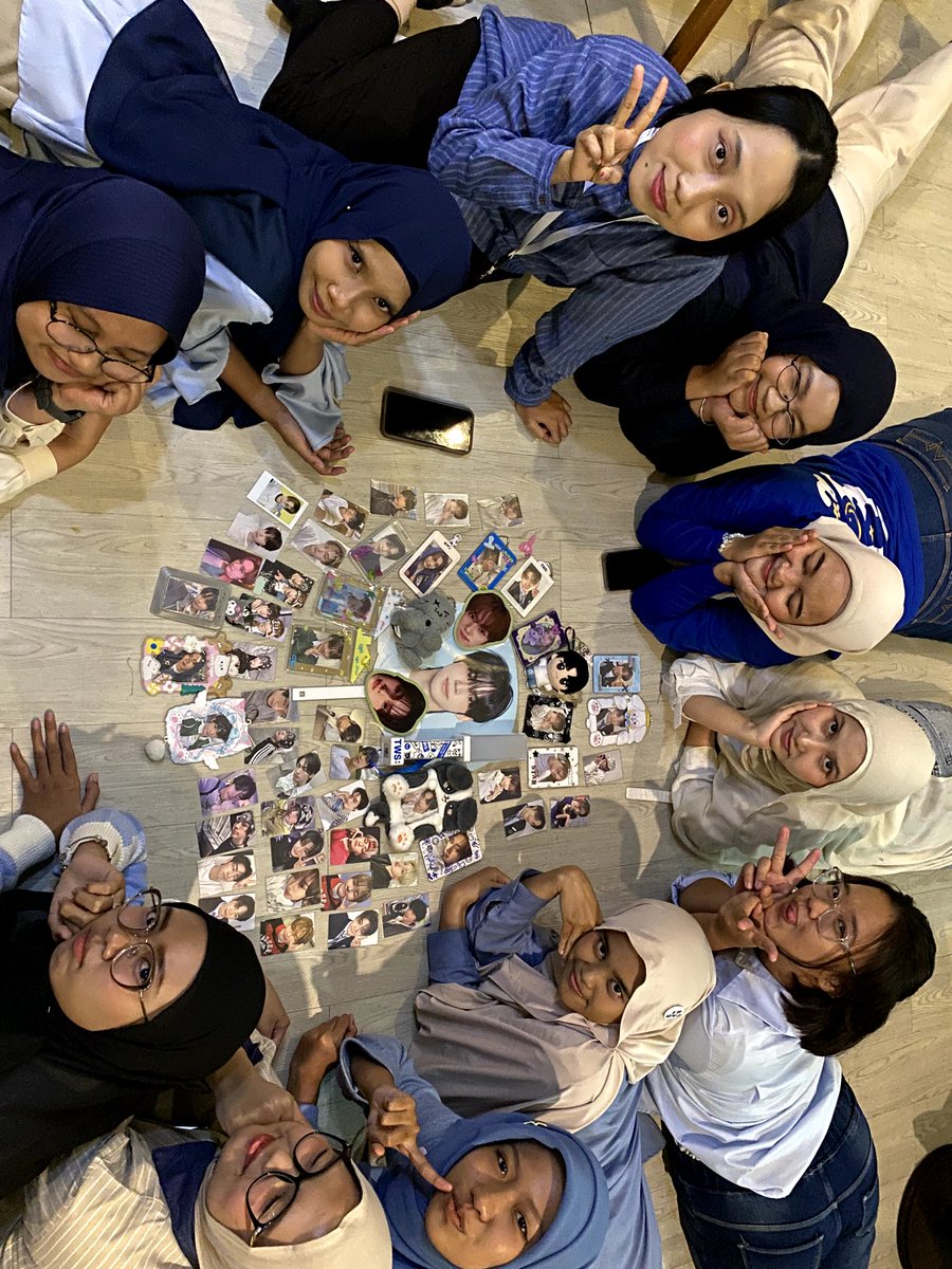 saibekasi's tweet photo. trial class berakhir, sampai jumpa di pertemuan selanjutnya saibek👩🏻‍🏫✨

@Locker42_ID #Youngja31nius https://t.co/0LnTqShhTQ
