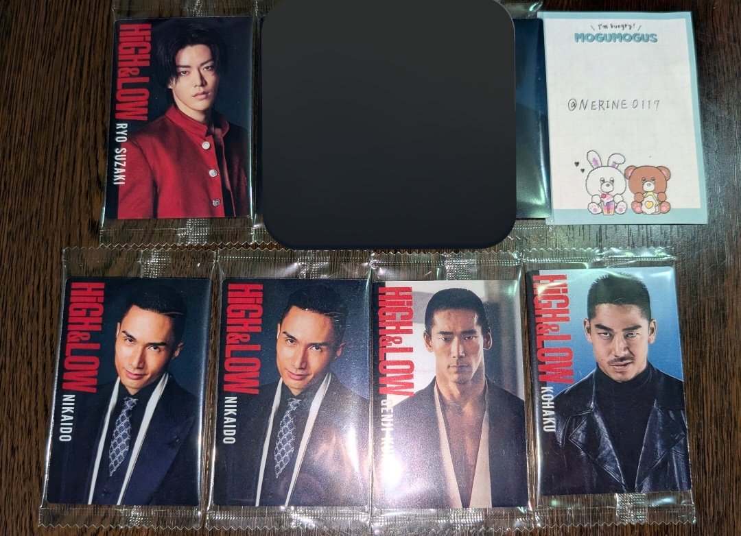 NERINE0117's tweet photo. 【交換 / 譲渡】HiGH&amp;LOW 10TH ANNIVERSARY ウエハース ハイアンドロー ハイロー

譲：須嵜亮、二階堂、九鬼源治、琥珀

求：5枚まとめて300円

単体譲渡も可 (1枚100円)
郵送希望
検索からもお気軽にお声掛けください https://t.co/cjuwVJBYRd