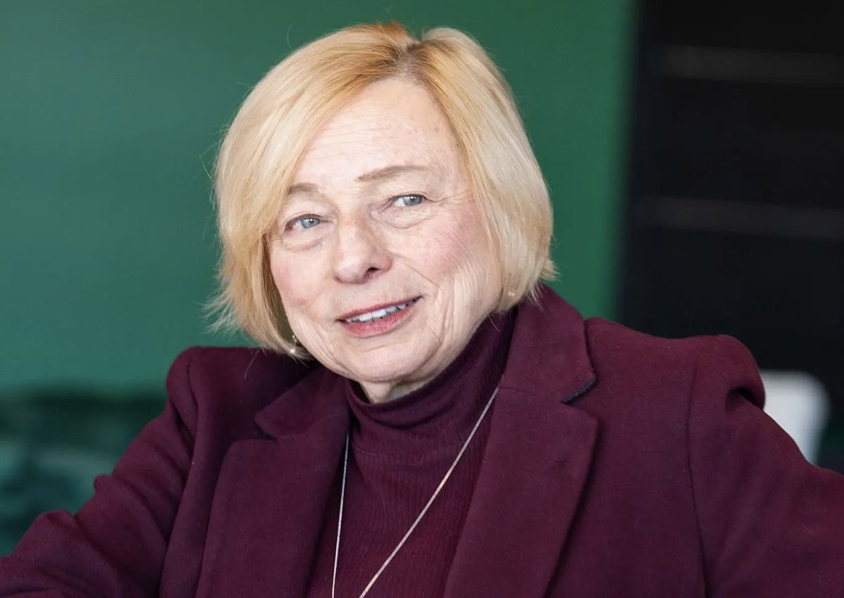 PollTracker2024's tweet photo. In an interview with the Portland Press-Herald, Governor Janet Mills reminds voters she’s still on the Democratic primary ballot for Senate in Maine

Janet Mills: “People have the impression that I ‘withdrew’ or ‘dropped out, but I simply suspended active campaigning. I am still on the ballot.”