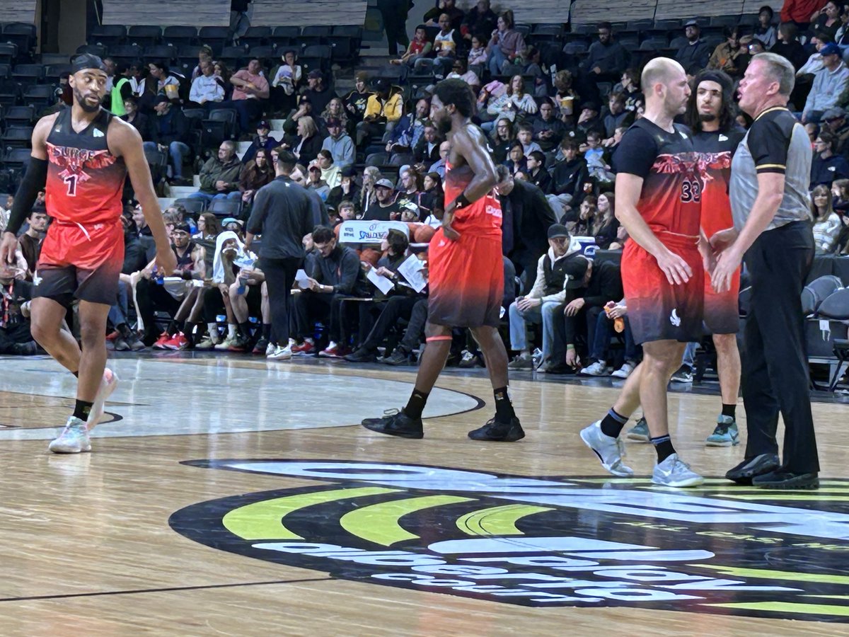 MFradiology's tweet photo. A huge thank you to the @CalgarySurge for being such a positive force in communities and for bringing another great basketball game to Red Deer. What a game and what an experience!
 
We're always proud to be a partner of the Surge.

 #CalgarySurge https://t.co/yU2FMpXc8j