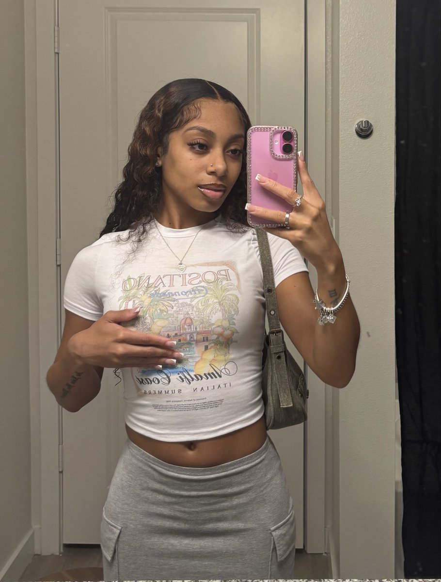 Uriahmarieee's tweet photo. Just pretty https://t.co/TbOoG7iweJ