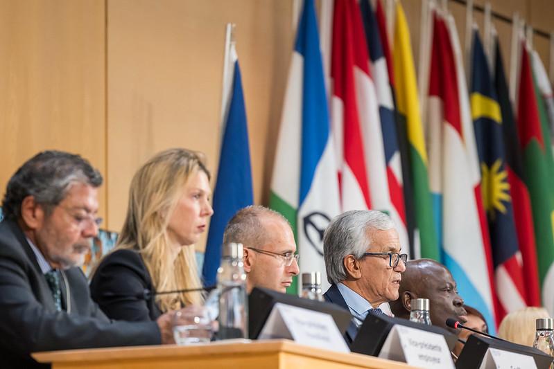Elpopularuy's tweet photo. Juan Castillo asumió la presidencia de la Conferencia Internacional del Trabajo de la OIT (@OITnoticias)

El ministro de Trabajo y Seguridad Social (@MTSSuy), Juan Castillo, fue elegido presidente de la 114º Conferencia Internacional del Trabajo, la máxima instancia de la Organización Internacional del Trabajo (OIT), que comenzó este lunes en Ginebra, lo que implica un reconocimiento diplomático y de política internacional de gran relevancia para nuestro país.

https://t.co/meZp8vIB0k⁠

#OIT #Uruguay ⁠