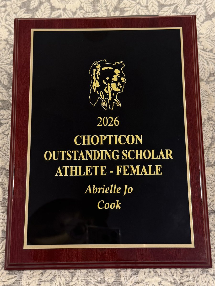 AbrielleCook's tweet photo. Hard work on and off the field is paying off in more ways than one! Most proud to receive THE 2026 FEMALE SCHOLAR ATHLETE AWARD!🥹🎉🎓🥎❤️📚 and specifically these two scholarships for Athletic Achievements &amp; Outstanding Academics! https://t.co/pWsOTZVOpu