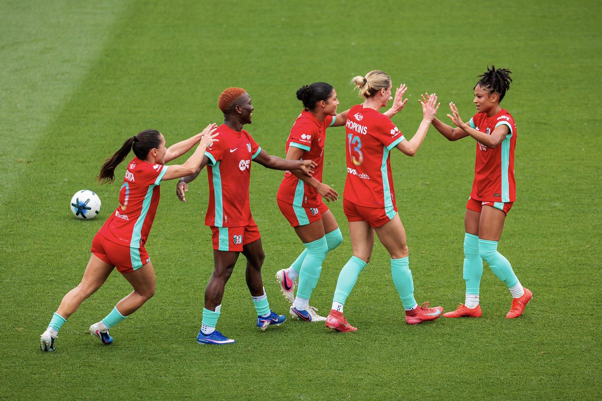 thekccurrent's tweet photo. #KCBABY is always celebrating Pride 🏳️‍🌈🏳️‍⚧️

Love is love. Be loud, be proud, be YOU! Everyone has a home in @cpkcstadium 🥹🫶 https://t.co/agNNHMg1ov