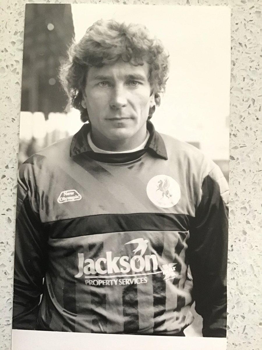 RansomNigel's tweet photo. @TheWingsWay PB still in touch with us and has joined the “2 new knee club”, of which I’m also a member 😂🤣. Part of the team in the glory years of late 80s. https://t.co/aK78kvLHee