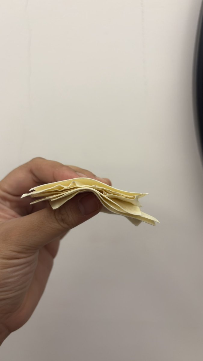 marginhermit's tweet photo. DOMS hit like a brick for the past 24 hours and the way i got parched with Salonpas is..well; i look mummified. This is just from the back. https://t.co/vPodiotaDR