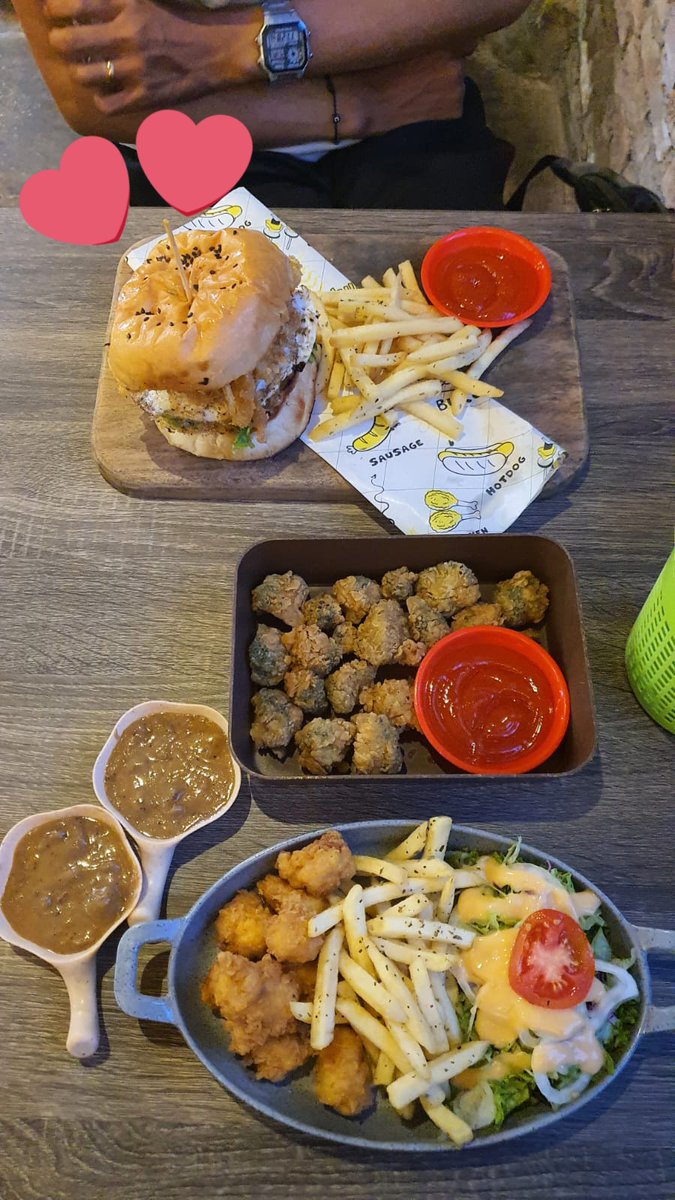 asthlilith's tweet photo. Timakaciwww yaa mas @Supernatan_ udahh effort sekalii jemputt akuu pp wonogiri-salatiga.
Luvvv banyak banyakkk dehhh hehe🫶🏻🫶🏻

Btw ini makan di 📍Chikito, kembang arum, Salatiga. Hidden gem yang rekomen bangettt di salatigaa https://t.co/NkqwI1voiC