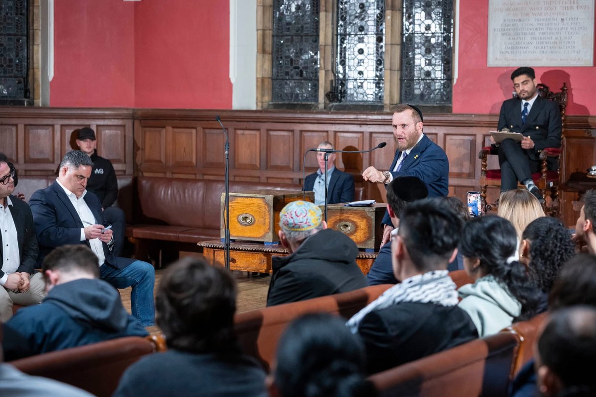 IkIsrar's tweet photo. The UK government’s decision to bar @cenkuygur from entering the country to speak at Oxford is a shameful attack on free speech.

@cenkuygur appeared at the @OxfordUnion during my presidency and debated @RabbiShmuley on Israel and Palestine. It was robust, civil, and exactly the kind of exchange universities should encourage, not fear. That debate is yet to be uploaded on YouTube because the Union is still waiting for @RabbiShmuley consent form .

Democracies do not strengthen themselves by silencing controversial or populist voices. Once governments start deciding which lawful opinions may be heard, we cross a dangerous line from liberal democracy toward authoritarianism.

The answer to speech is more speech, not bans.