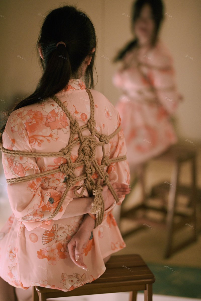 Persis___'s tweet photo. - 假(?)和服 -

不敢說是真的 畢竟就是亂買的便宜服裝
怕被罵🫠

這組後面是螺旋狀 很可愛🫶🏻 https://t.co/BrKbSh8On6