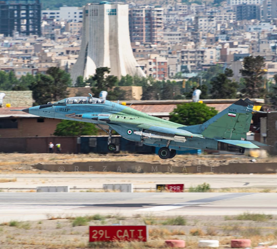 kowa31347's tweet photo. 🇮🇷 MiG-29UB https://t.co/MjV3fe521O