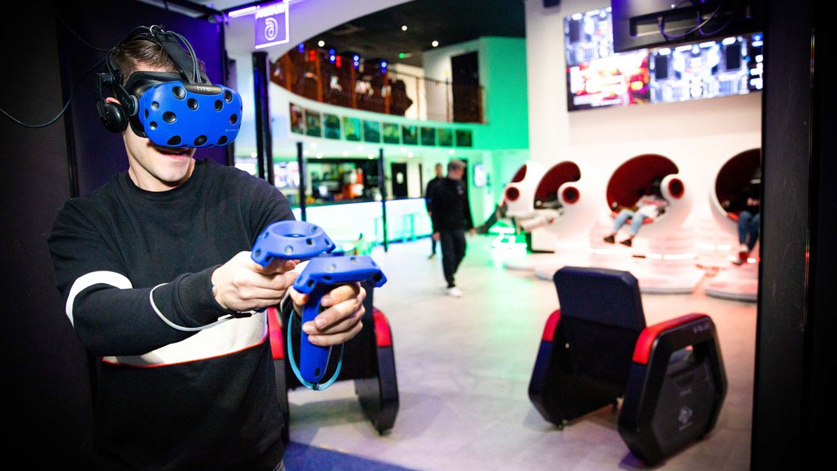 DestinationMK's tweet photo. 🤩🎮 COMPETITION 🎮🤩
Looking for the ultimate day out in Milton Keynes? We're giving one lucky winner £100 to spend @vertigovruk - the home of incredible virtual reality experiences 🎉
More: https://t.co/QrpmIUx1mf

To ENTER head to our Facebook page: https://t.co/gm12sgNd86 https://t.co/nZdXpBaEHc