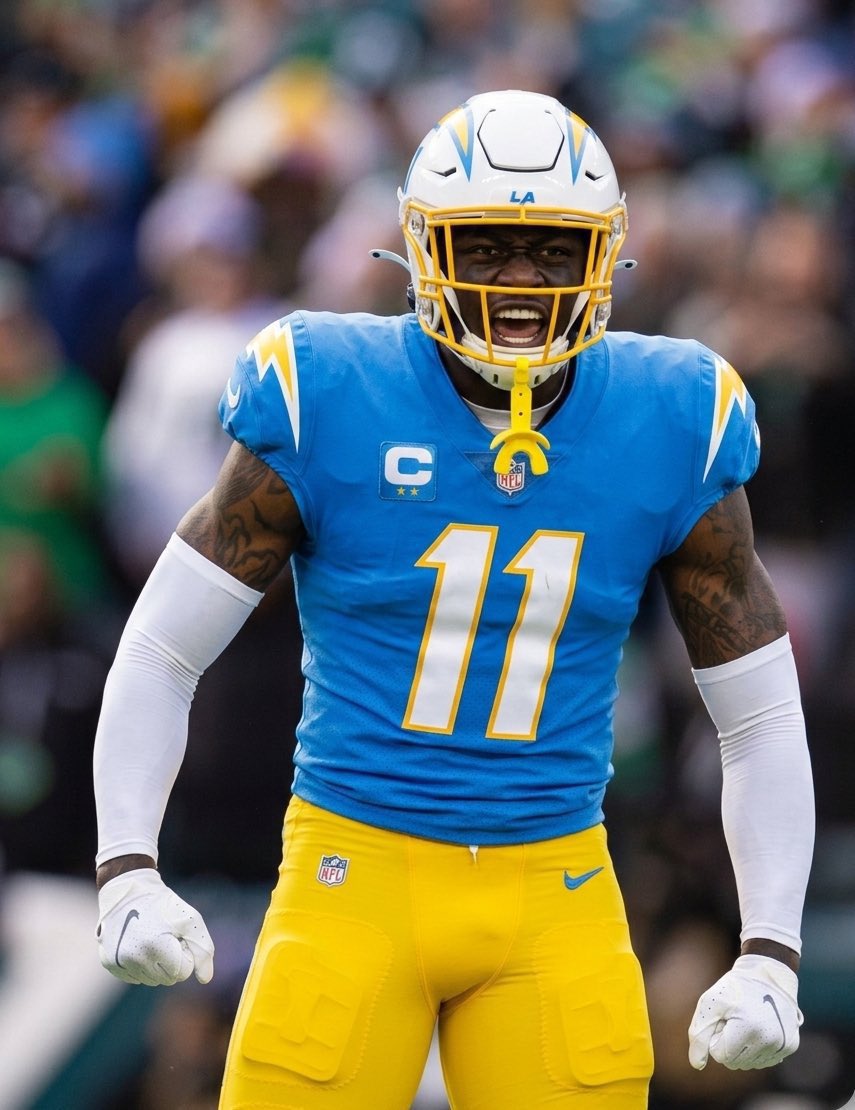 SamRodJr's tweet photo. @chargers https://t.co/bqyD70u2do