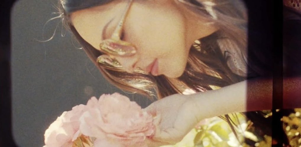 MyAngelLacy's tweet photo. princess of the whole world https://t.co/Umpl7WE4Py