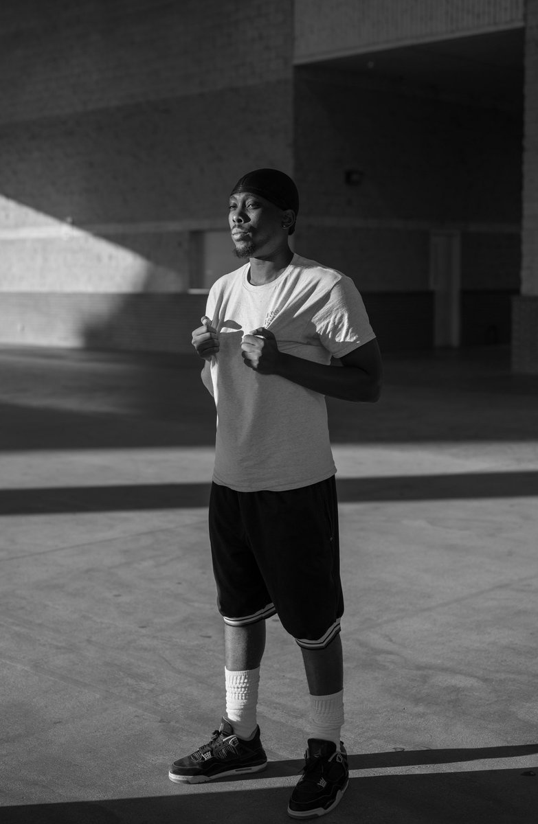 rootbeerphoto's tweet photo. Pt. 2 - Silver Creek Park basketball. #jasonfrostphotography #sportsphotography #bakersfieldCA - https://t.co/MlcgPVThPP #silvercreekpark #kerncounty #blackandwhitephotography https://t.co/vkRfuE1Gbu