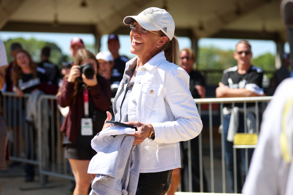 AggieEquestrian's tweet photo. Wishing a very Happy Birthday to our Head Coach Tana McKay! 🥳 https://t.co/ri63g5g477