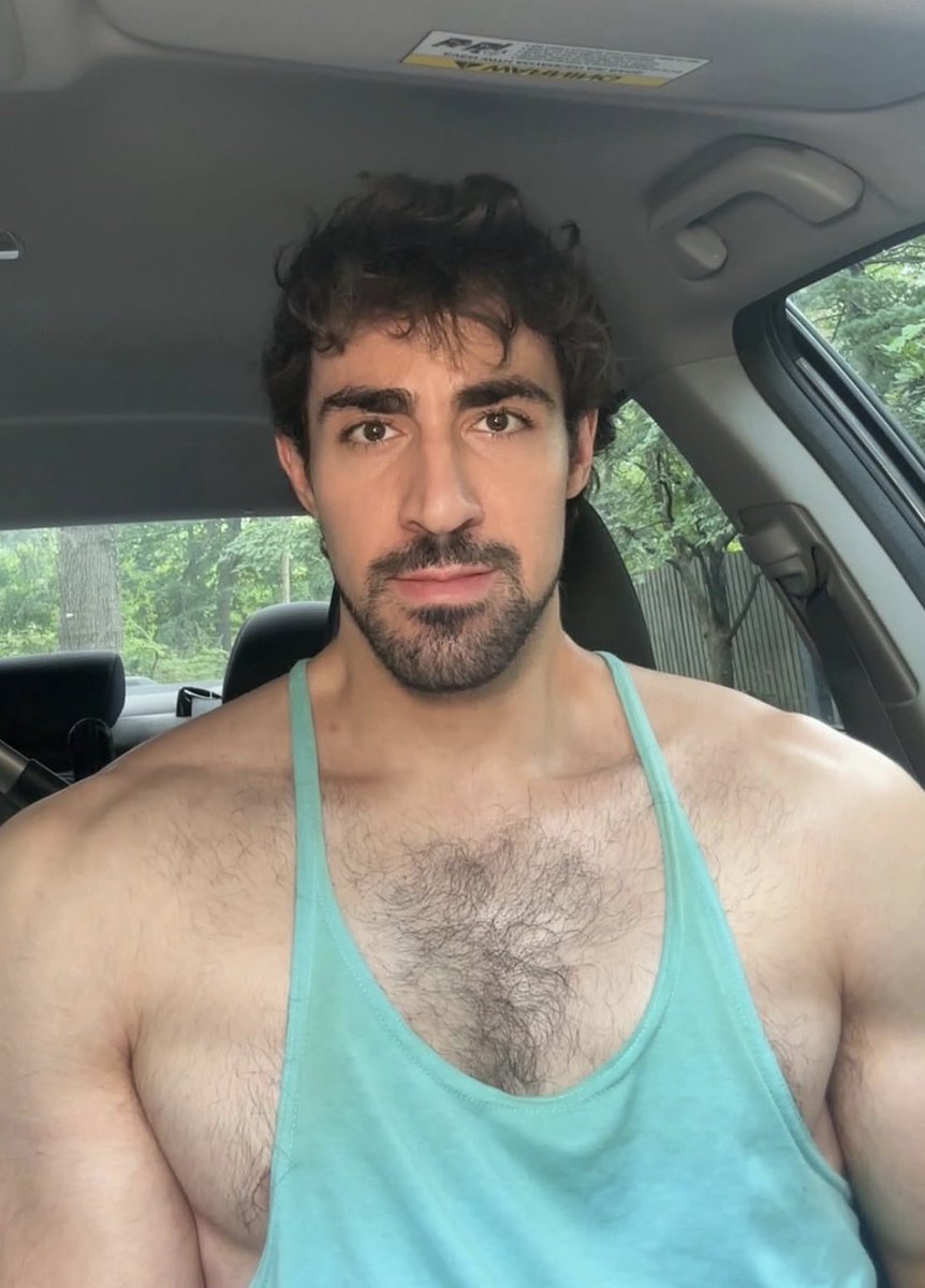 DomWisel's tweet photo. Messy hair https://t.co/PJFgQ7TYYr