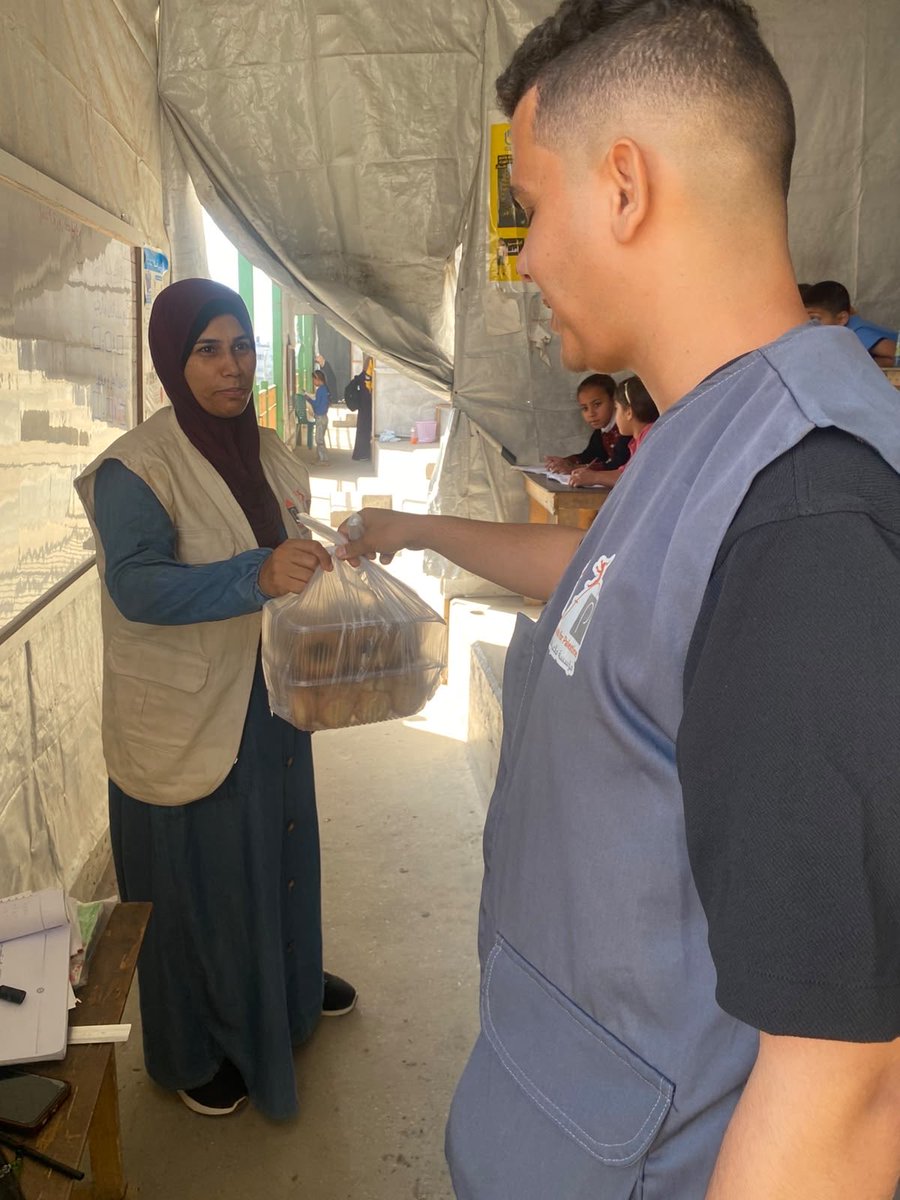 Play4Palestine's tweet photo. A small thank you to the teachers who make our schools possible. ❤️

Recently, we shared cookies and ma’amoul with our teaching staff as a gesture of appreciation. Behind every student success is an educator showing up each day with patience, care, and dedication. https://t.co/2II2PS3zBx