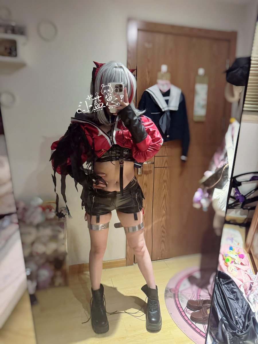 藍 tweet media