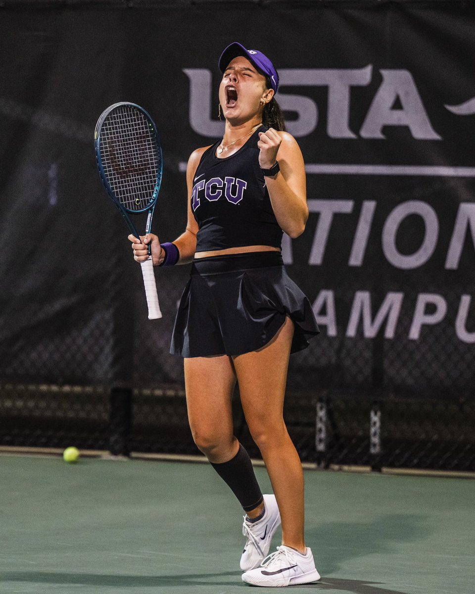 TCUWomensTennis's tweet photo. Happy birthday Cris 🎂

We hope you have a great day! 

#GoFrogs https://t.co/ZpYlYmZcLP