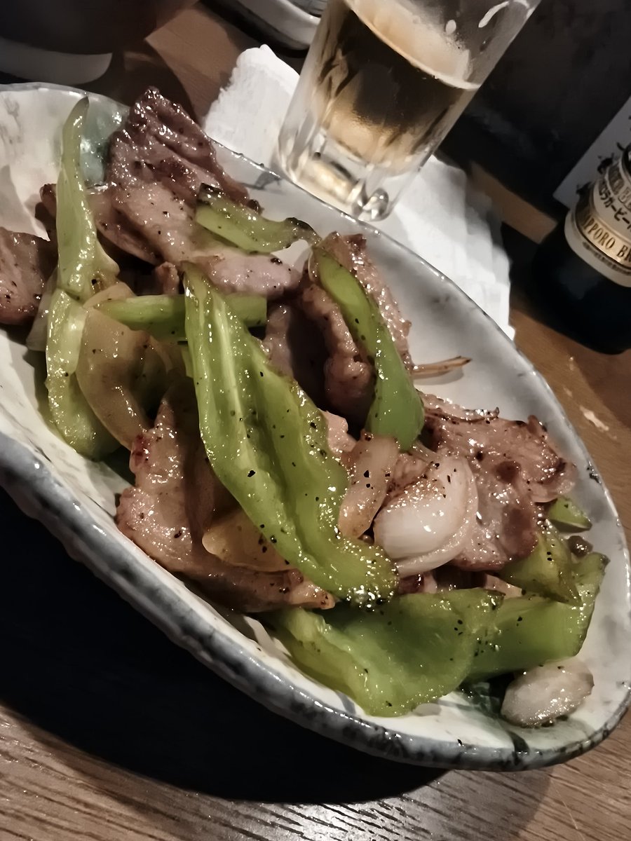 foccil2's tweet photo. 豚バラと万願寺、王者の組み合わせ！
あとは富士そばでもり食って帰るかな https://t.co/irjrgHY9hk