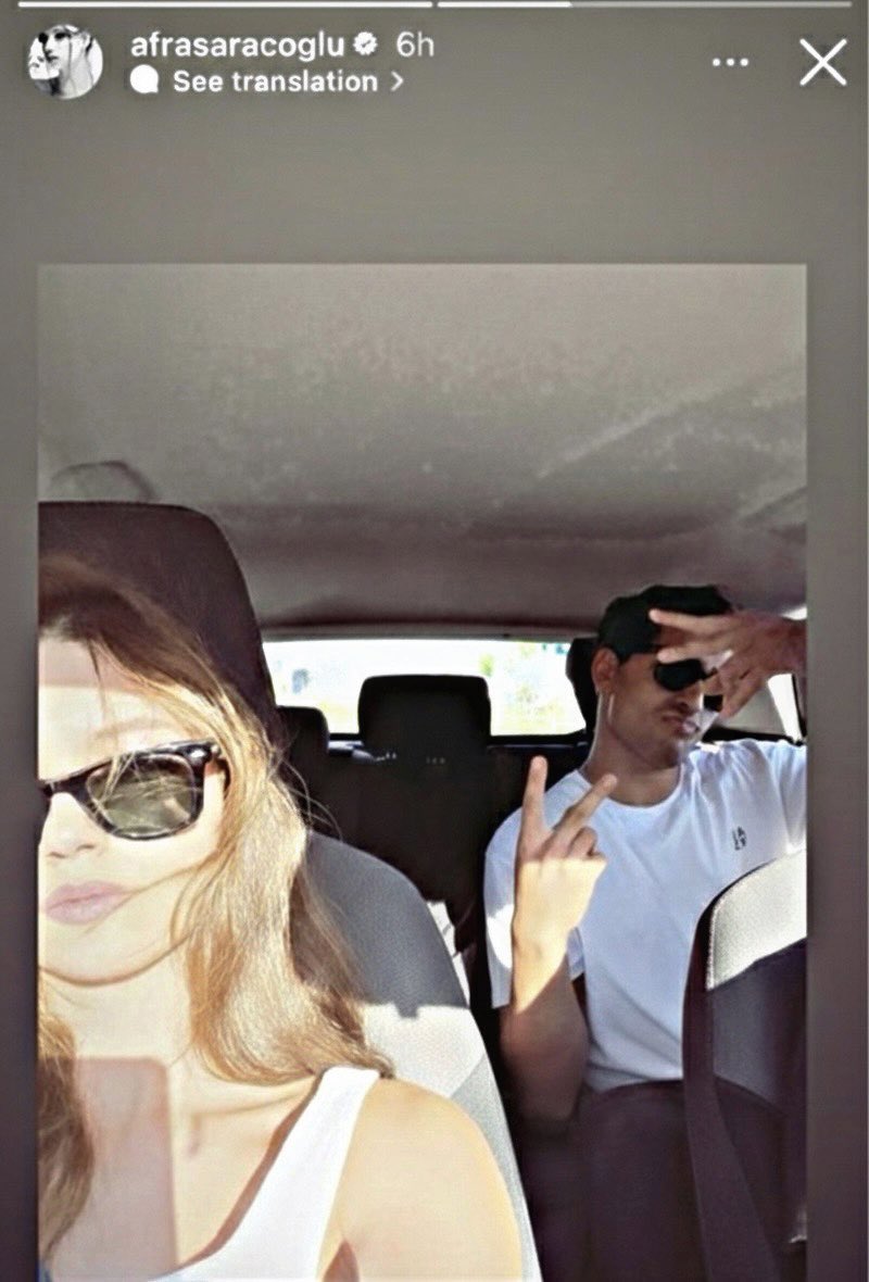 G_g5656's tweet photo. Best partners ever 😍🤟 

#AfraSaraçoğlu #MertRamazanDemir https://t.co/b0wq2jp2Pm